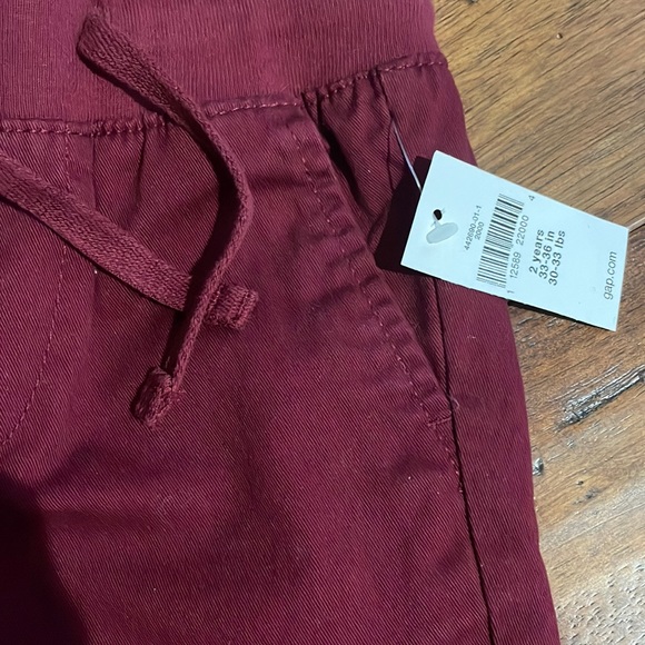 Gap Shorts NEW - Picture 3 of 7